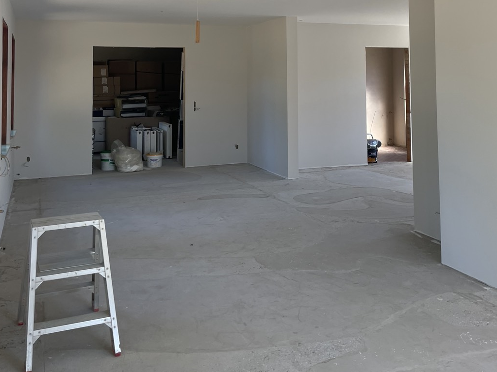 Hus med nylagt træterasse